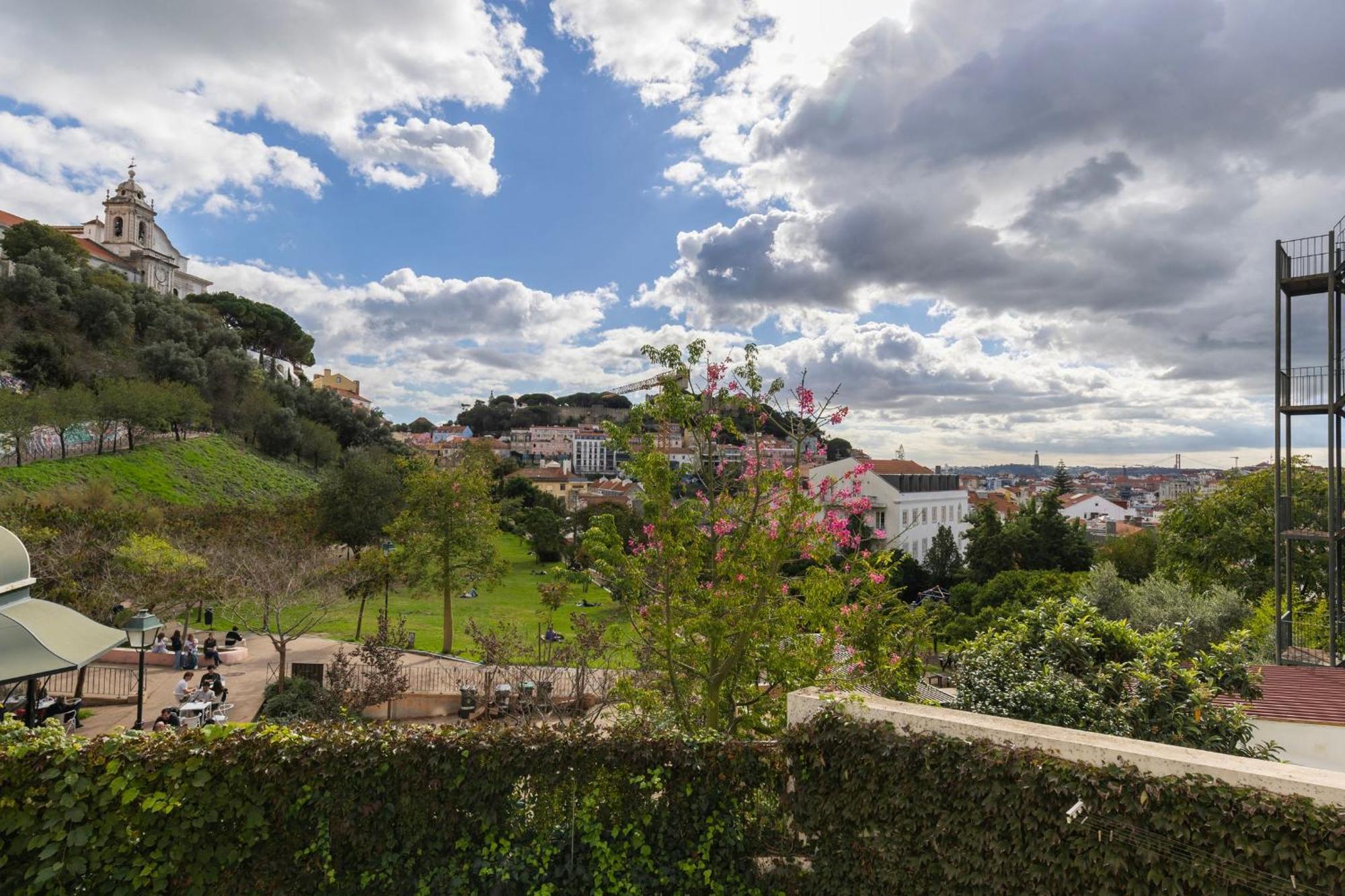 2bdr Charming In Graca By Lovelystay Appartement *